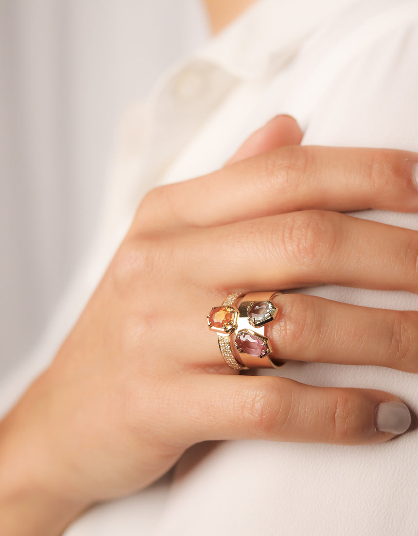 Gallery Sapphire Ring · Triplet