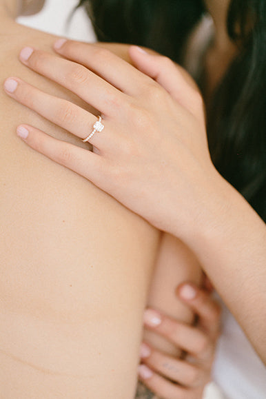 Anell Romanticism Cushion Rose · 1,00ct - Roosik & Co -