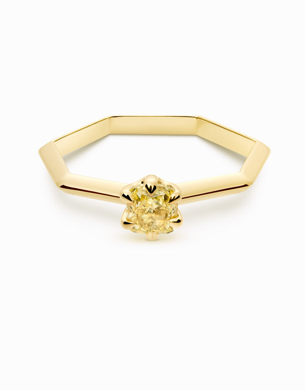 HeptaSolitaire Fancy Yellow · 0.50ct