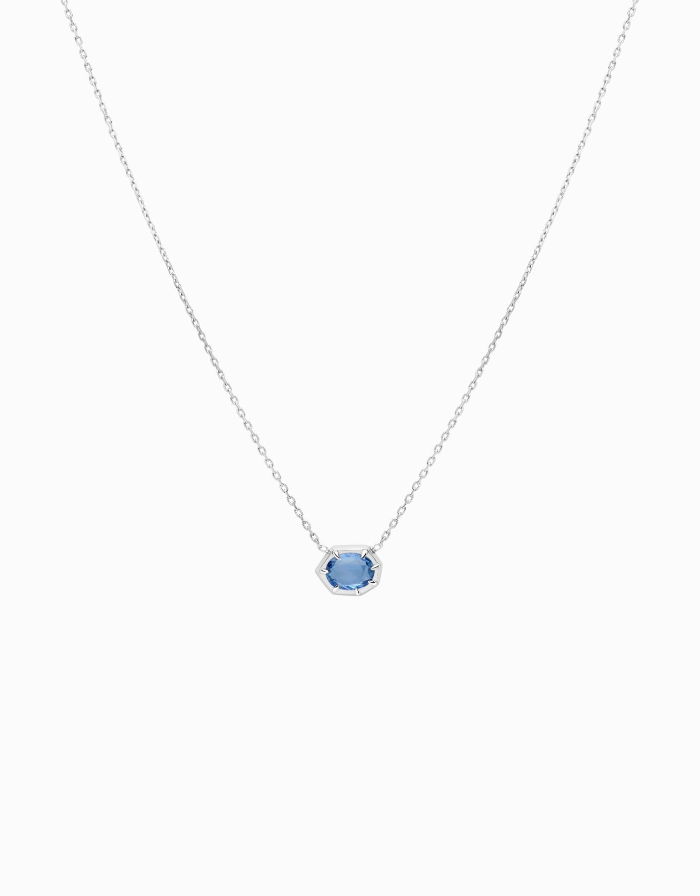 N.36 · Gold and blue sapphire necklace