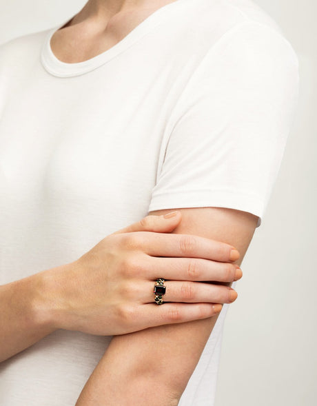 Anell Verse · Granat - Roosik & Co - Anell